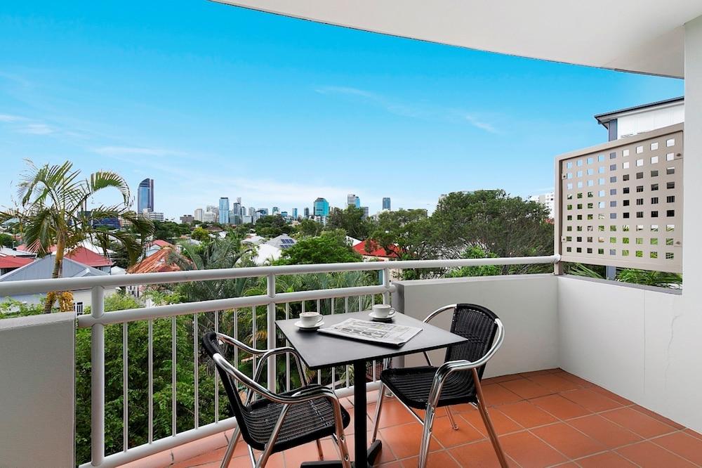 The Wellington Aparthotel 4*