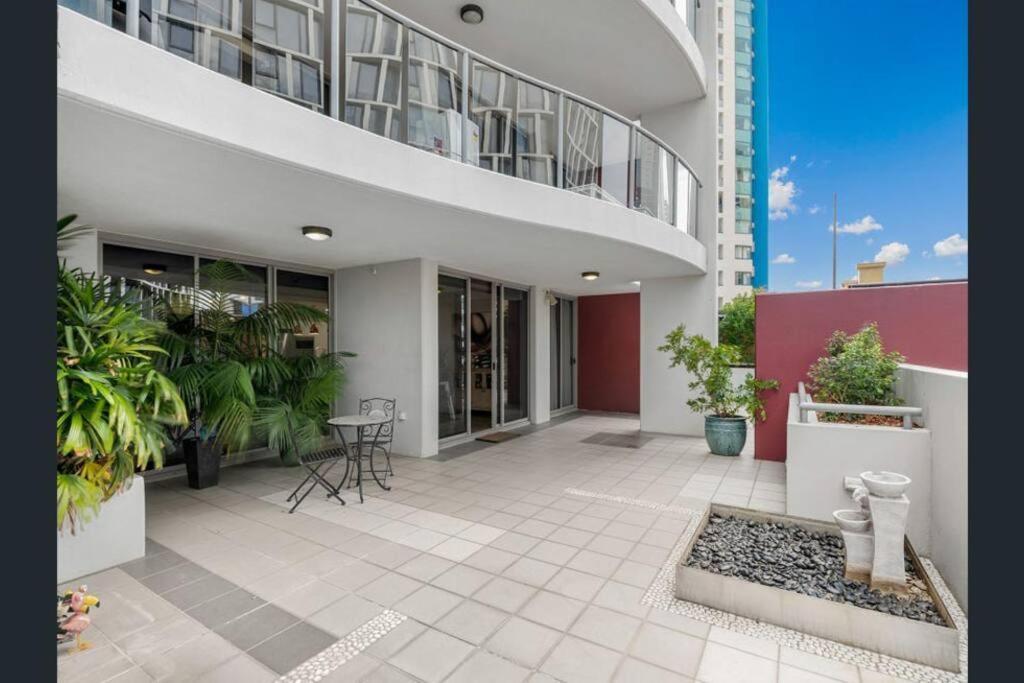Apartment Pet Friendly St Johns 3 Bed 2 Bath 2 Carpark Cbd *