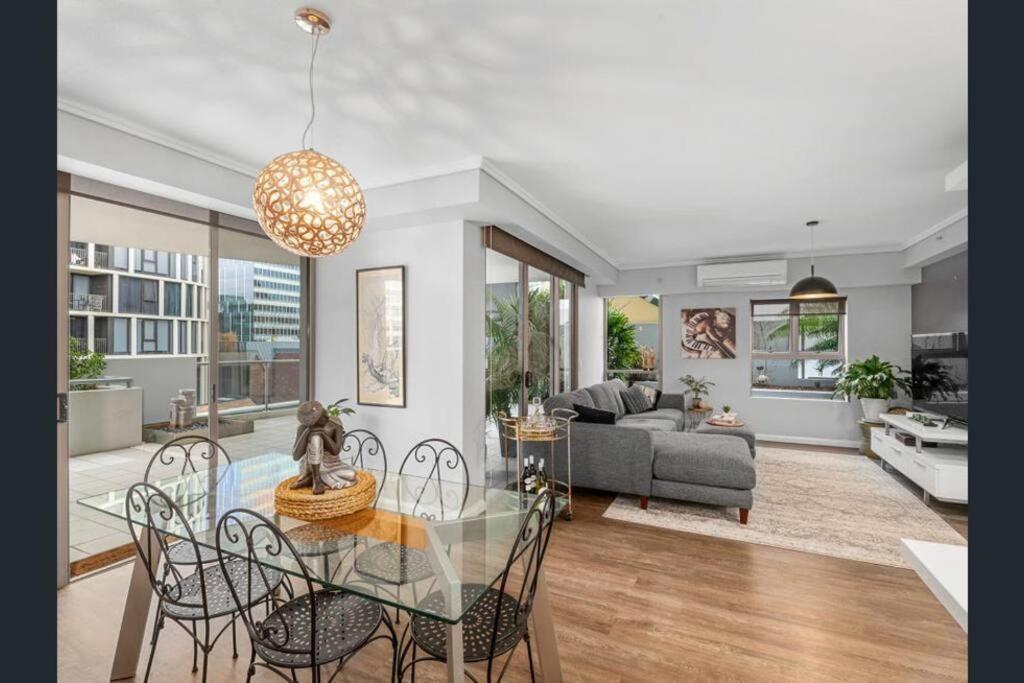 Pet Friendly St Johns 3 Bed 2 Bath 2 Carpark Cbd *