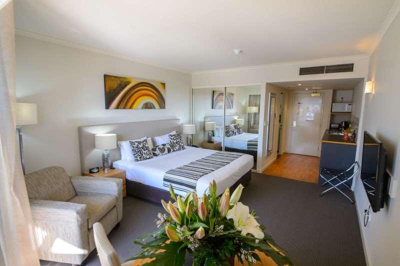 Cosmo 4* Brisbane