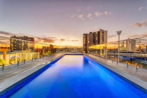 Inner 1 Bedroom With Rooftop Pool And Parking - Serain Residences Apartment Brisbane