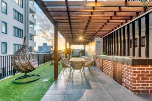 Inner 1 Bedroom With Rooftop Pool And Parking - Serain Residences *