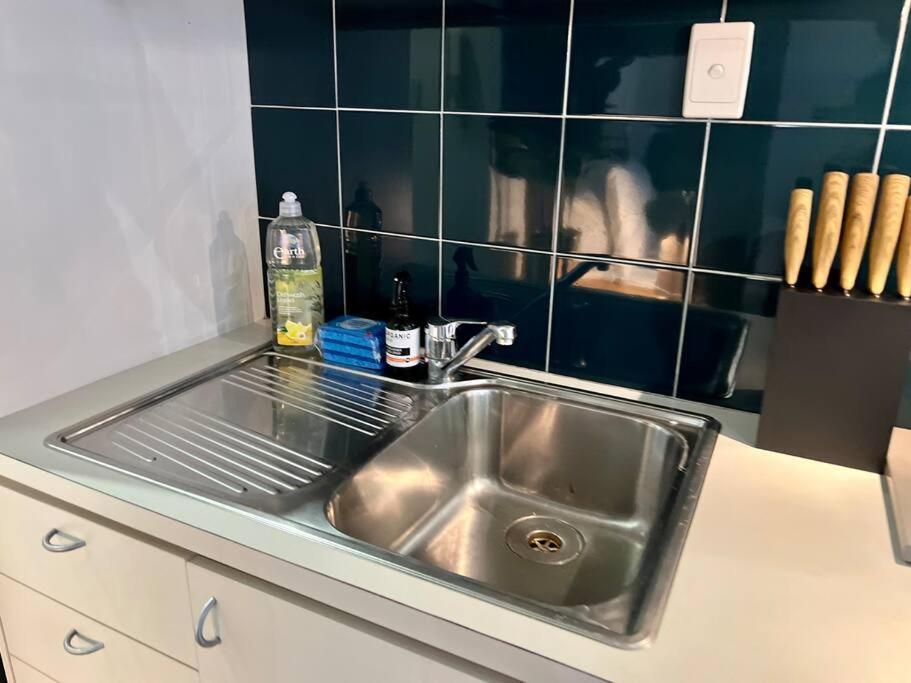 Self Contained Haven In New Farm Brisbane
