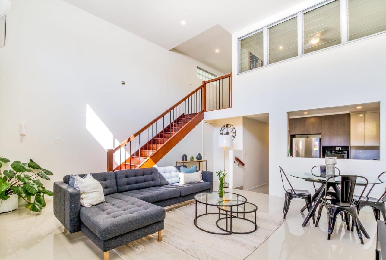 Luxurious 3bdr Townhouse In Great Location Brisbane