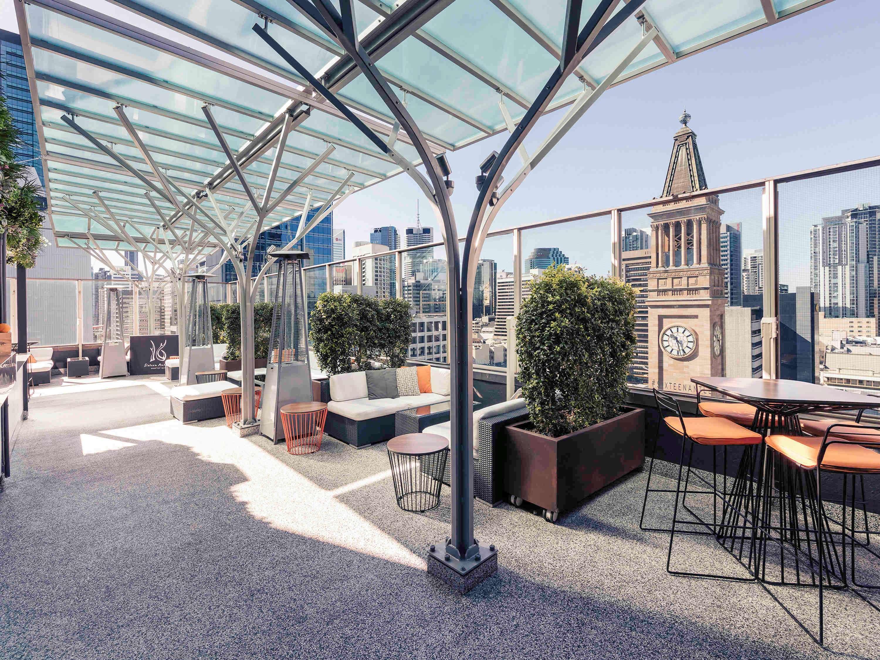 Mercure King George Square Hotel 4*
