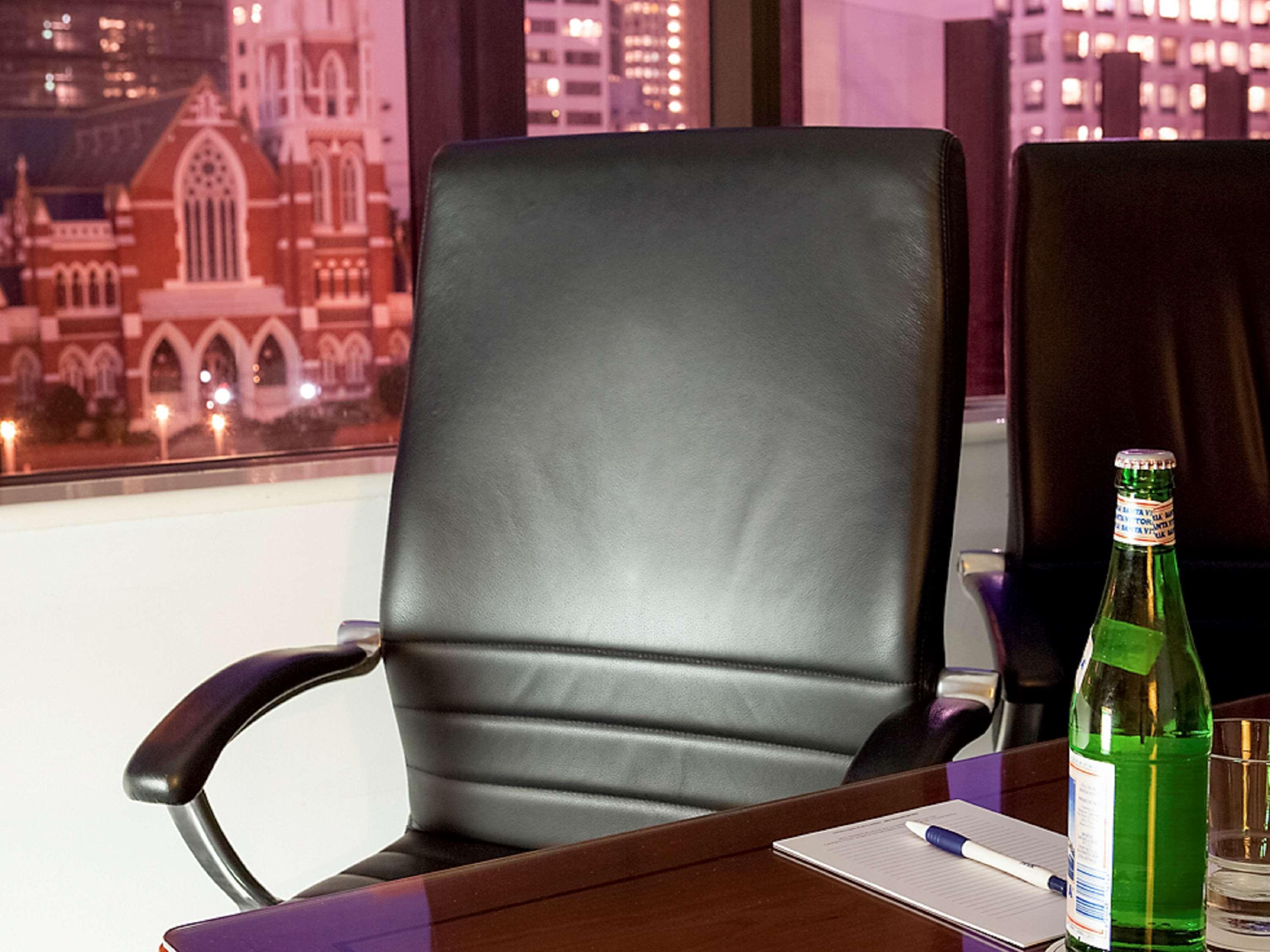 Mercure King George Square Hotel