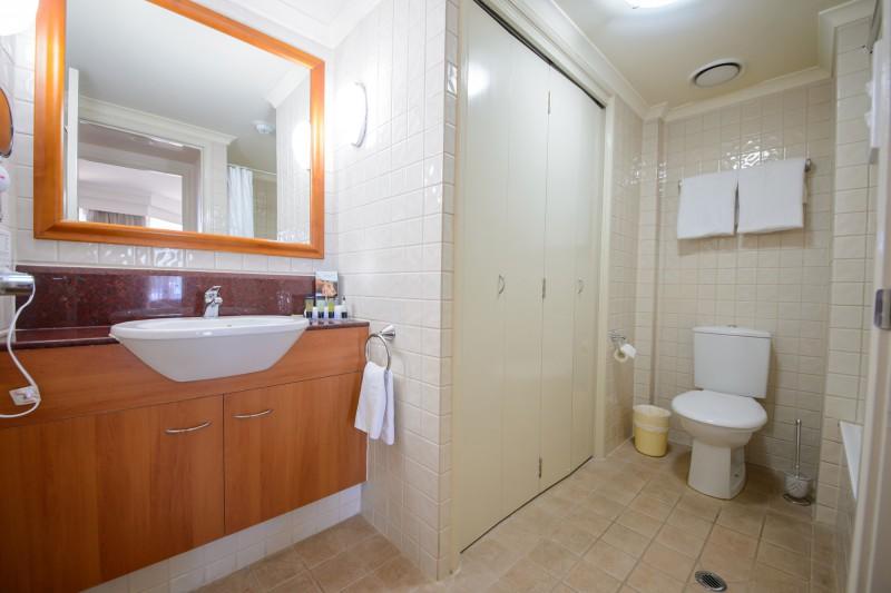 Central Cosmo 4*