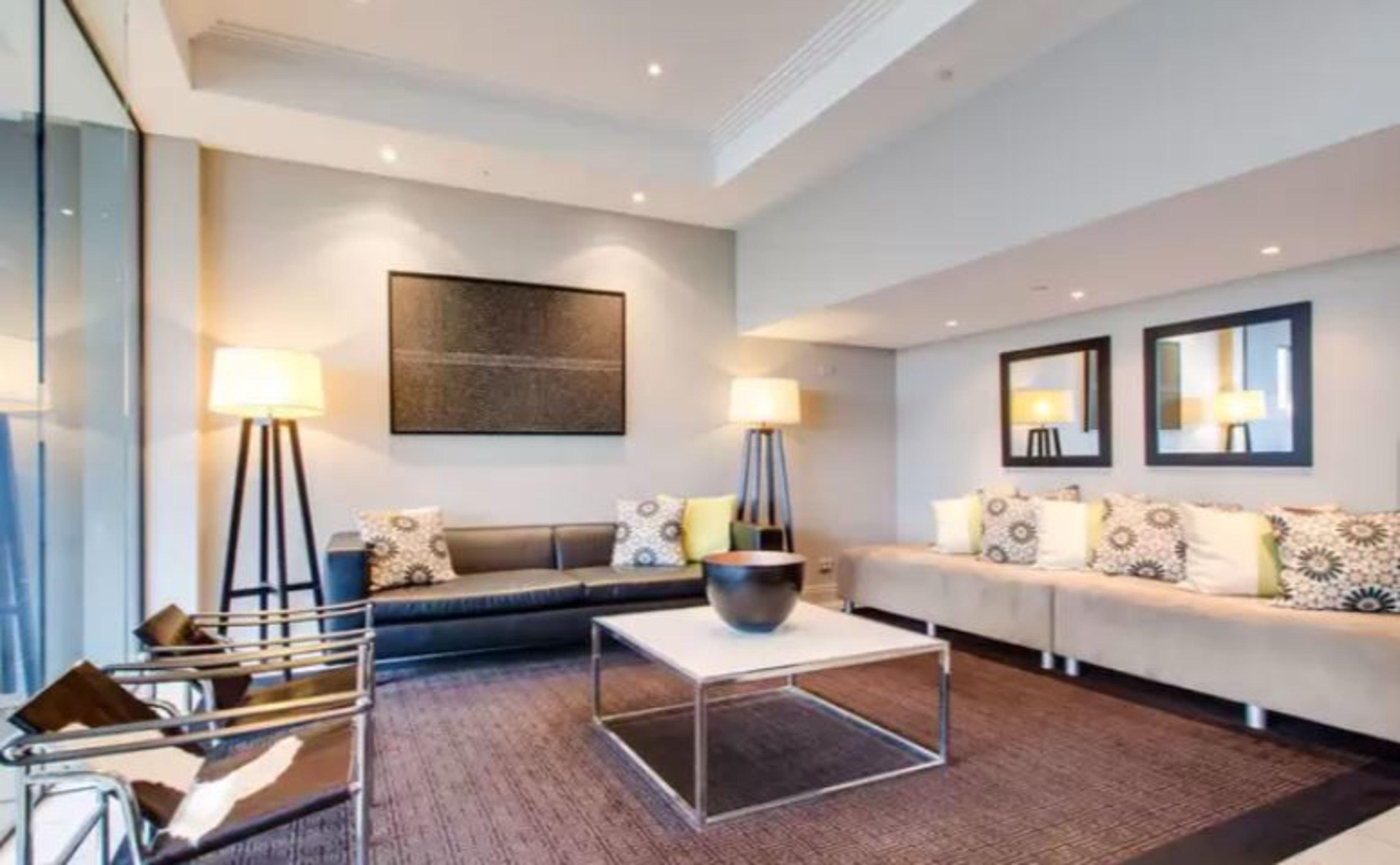 Aparthotel Adina