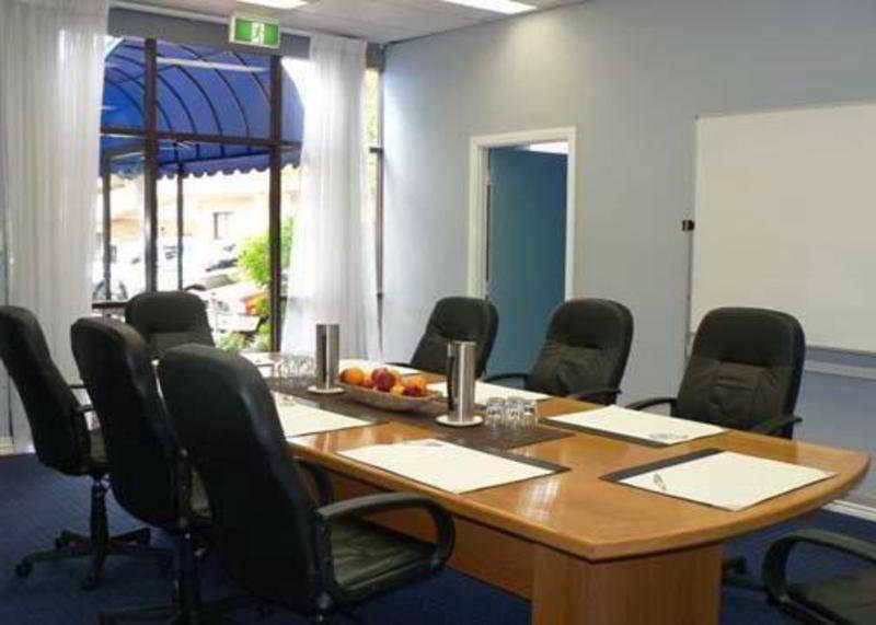 Quality Robertson Gardens Hotel