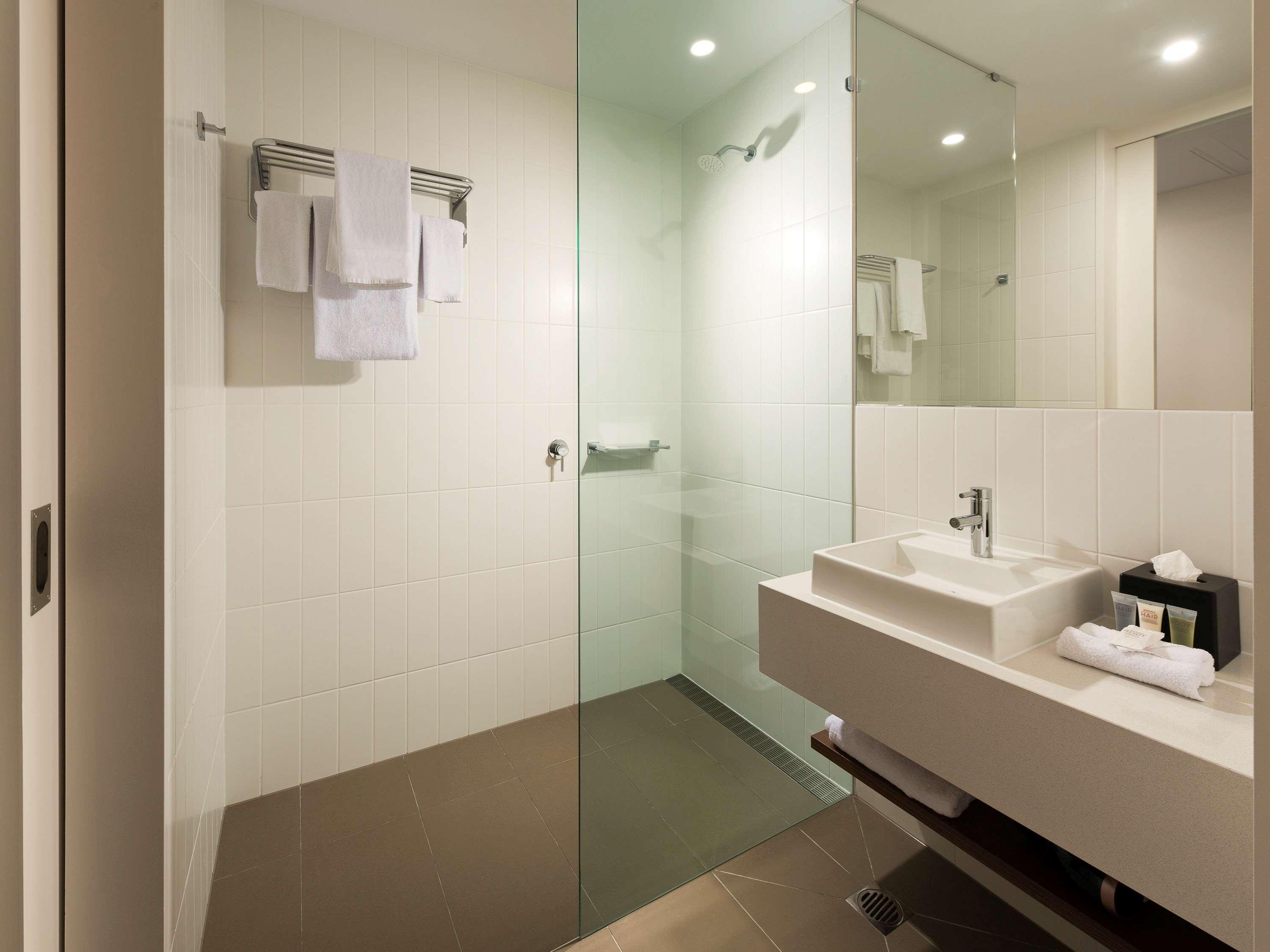 Ibis Airport Hotel 3*