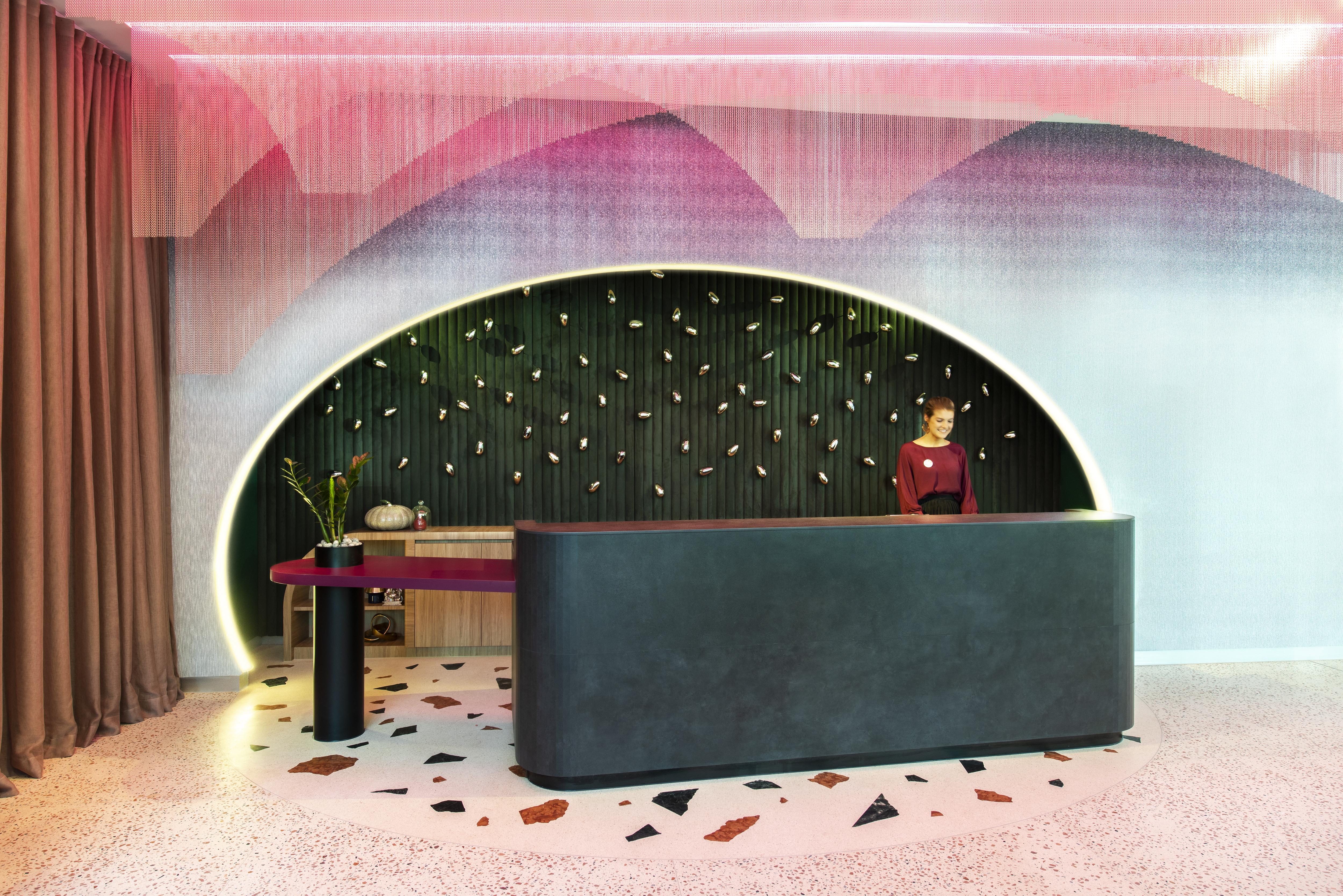 Hotel Ovolo The Valley 5*