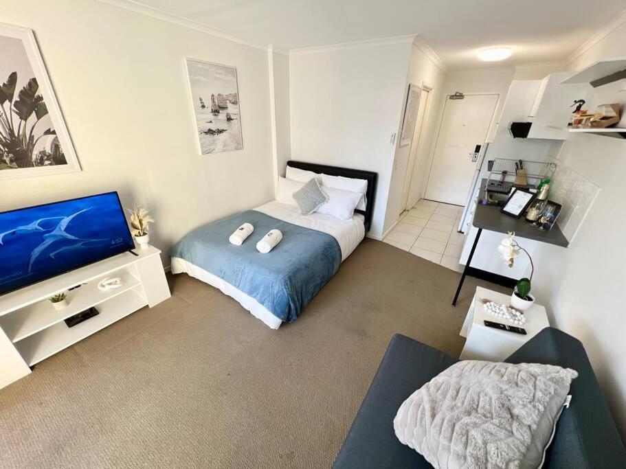 Apartment Comfortable & Cozy Southbank Pad, Sunny Pool & Gym *