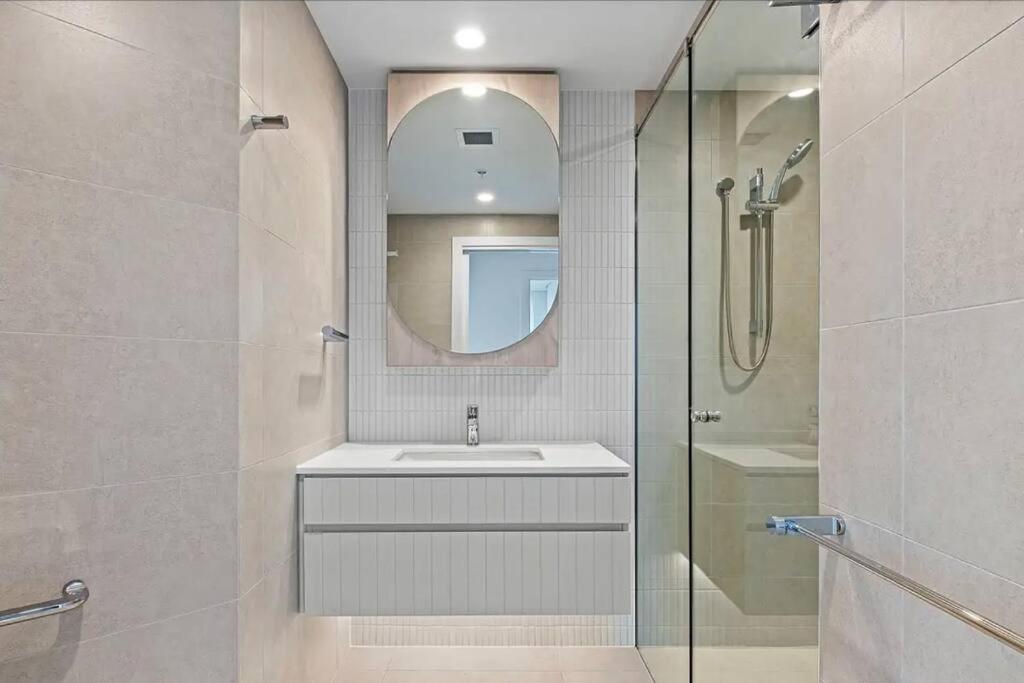 1404 Sophistication And Luxury On The River By Stylish Apartment Brisbane