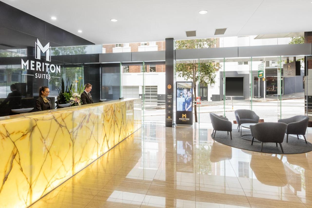 Hotel Meriton Adelaide Street, 5*