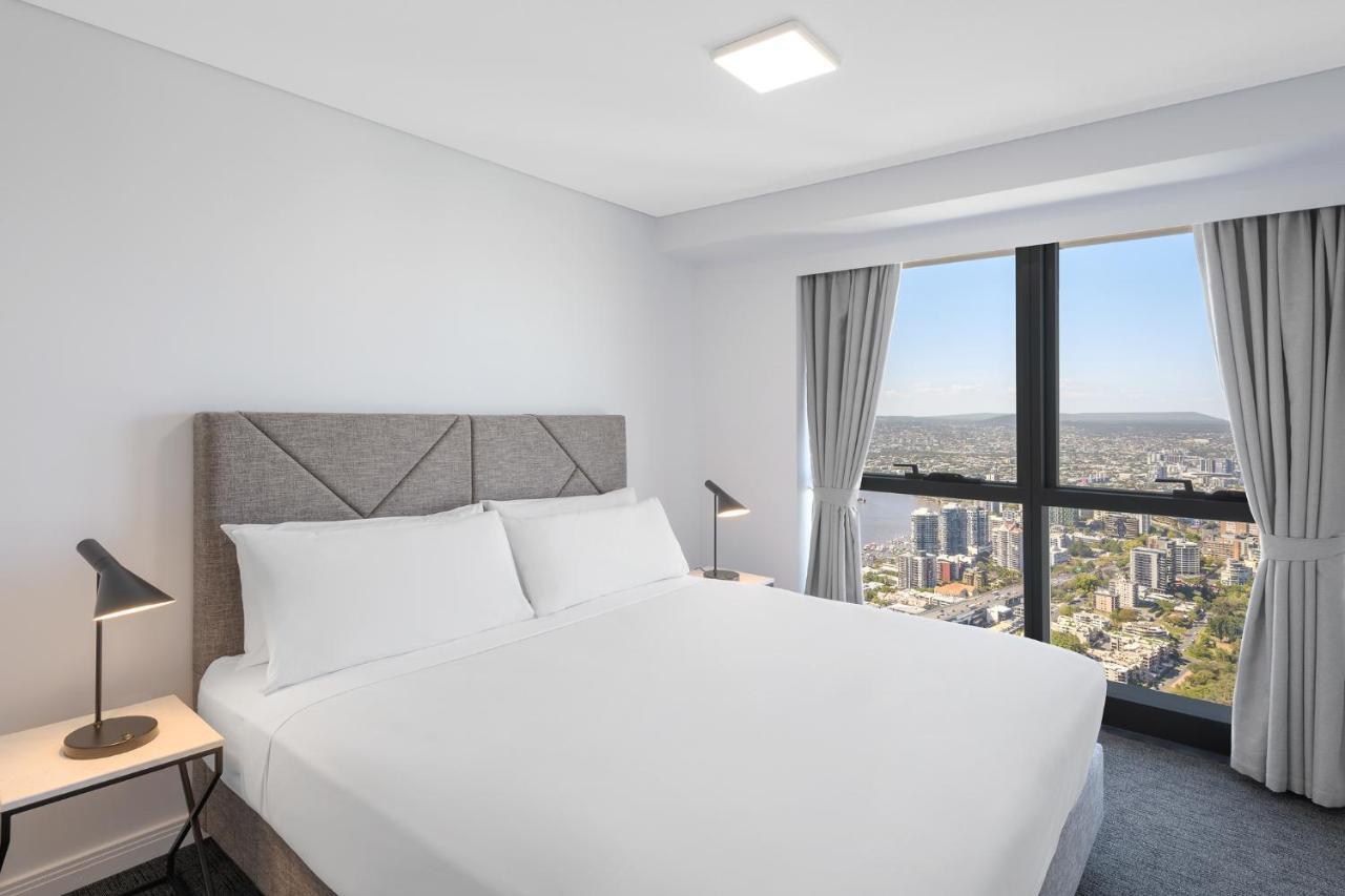 Meriton Adelaide Street, 5*