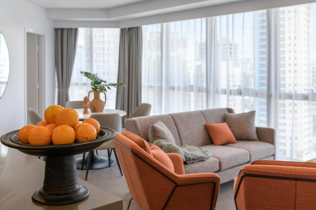 Meriton Adelaide Street, 5*