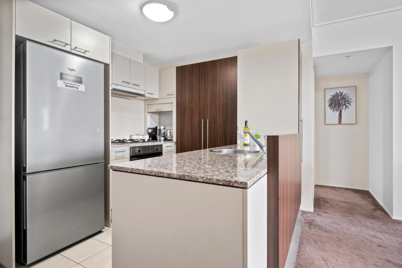 Apartment Break Panoramic River Views Free Parking