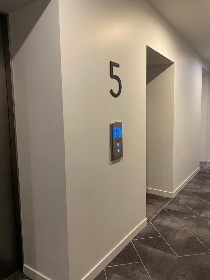 Iconic Building In Valley Spacious 2 Bed 2 Bath Luxurious Cbd * Brisbane