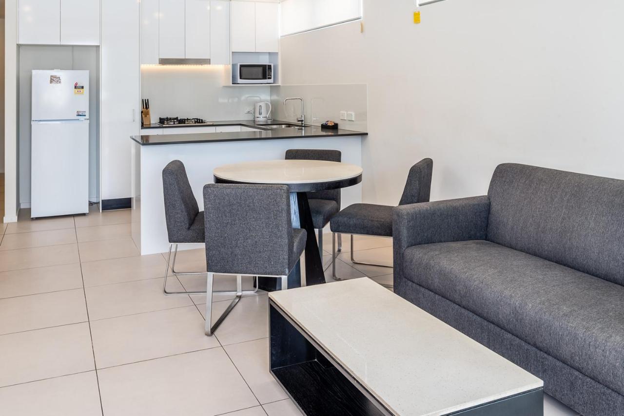 Comfort Two Bedroom With Free Parking In Valley *
