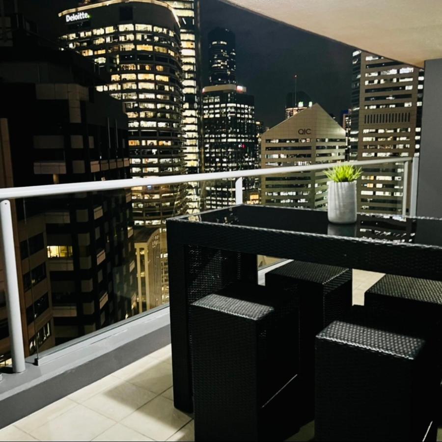 Break Panoramic River Views Free Parking *