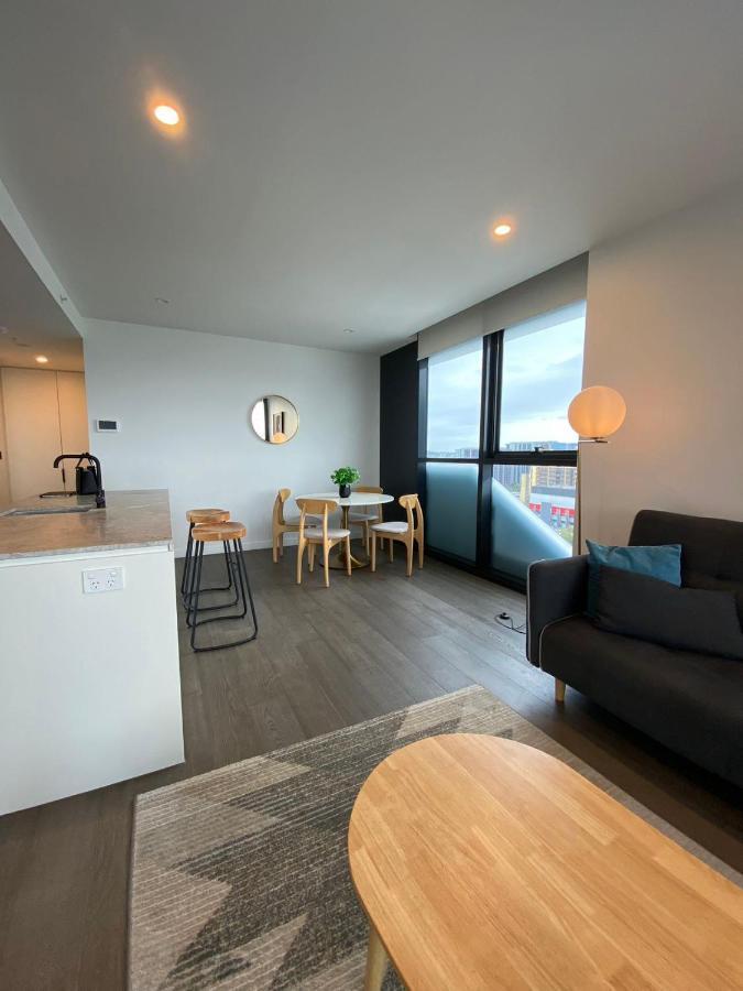 Apartment Iconic Building In Valley Spacious 2 Bed 2 Bath Luxurious Cbd