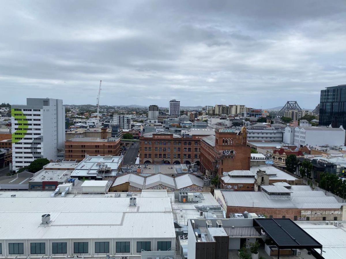 Apartment Iconic Building In Valley Spacious 2 Bed 2 Bath Luxurious Cbd *