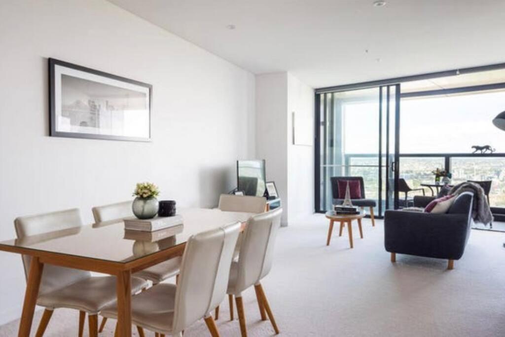 Apartment L19 Spacious Apt, Wi-fi, Parking By Stylish Brisbane