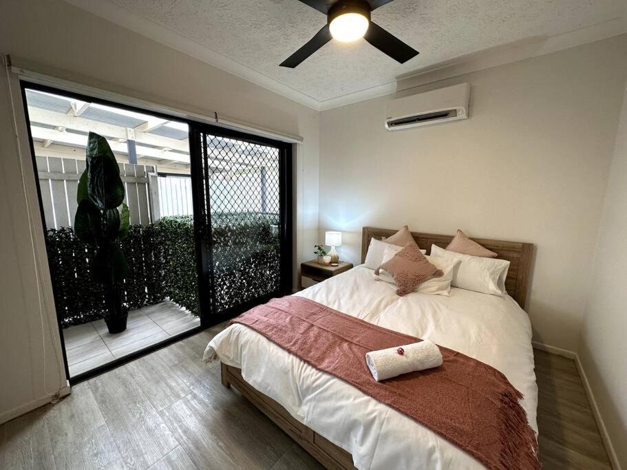 Modern Charm Apt With Outdoor Space And Parking Brisbane