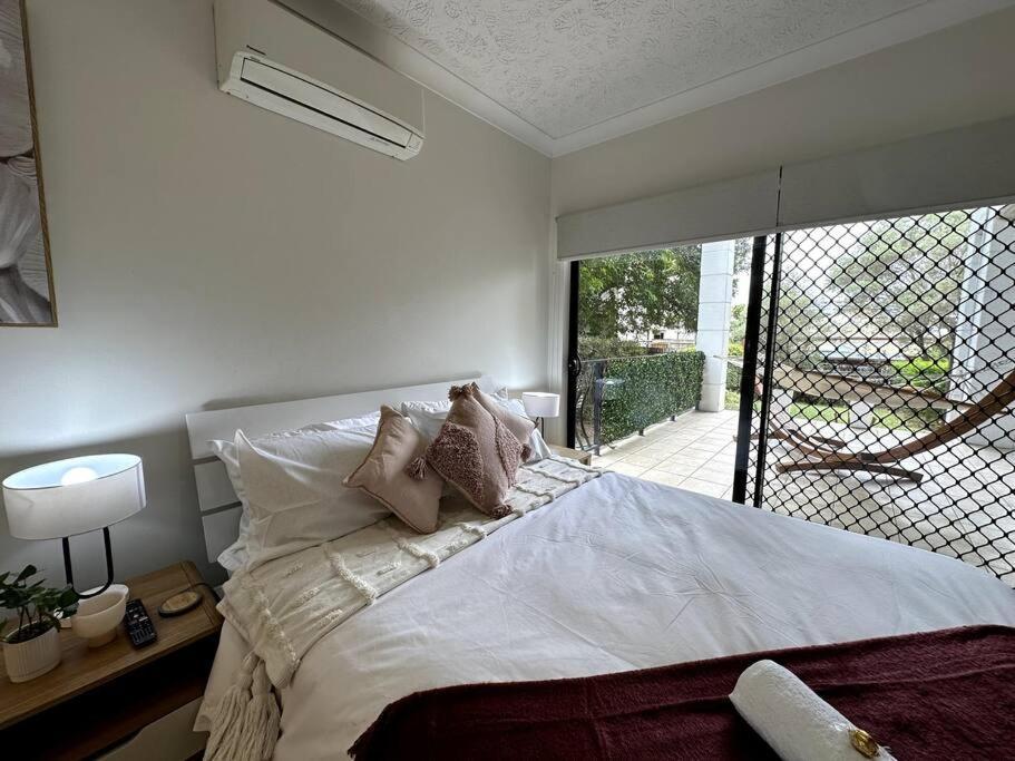Apartamento Modern Charm Apt With Outdoor Space And Parking *