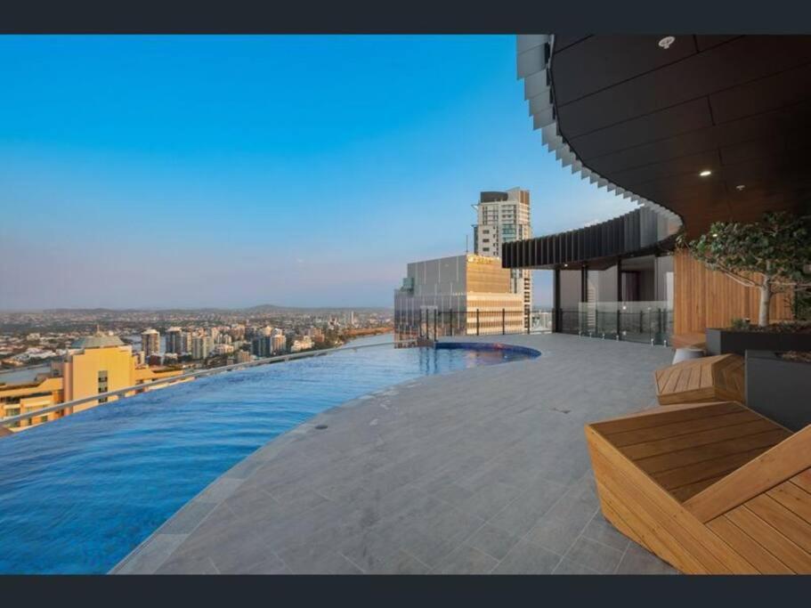 Apartment Lvl29 Rooftop Pool Carpark Netflix By Stylish *