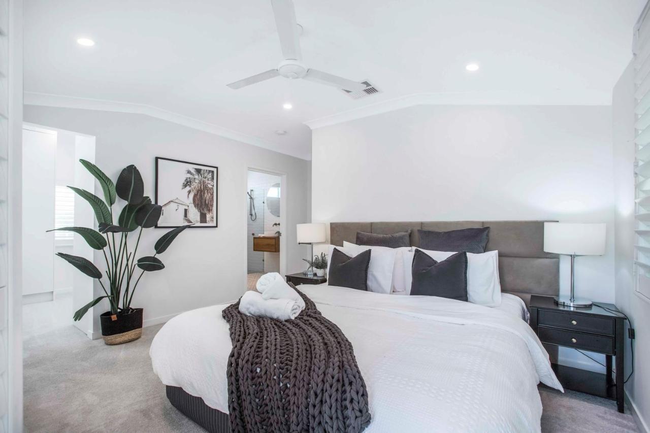 Manly Oasis, 5bd, 3 King Bd,pool Holiday home