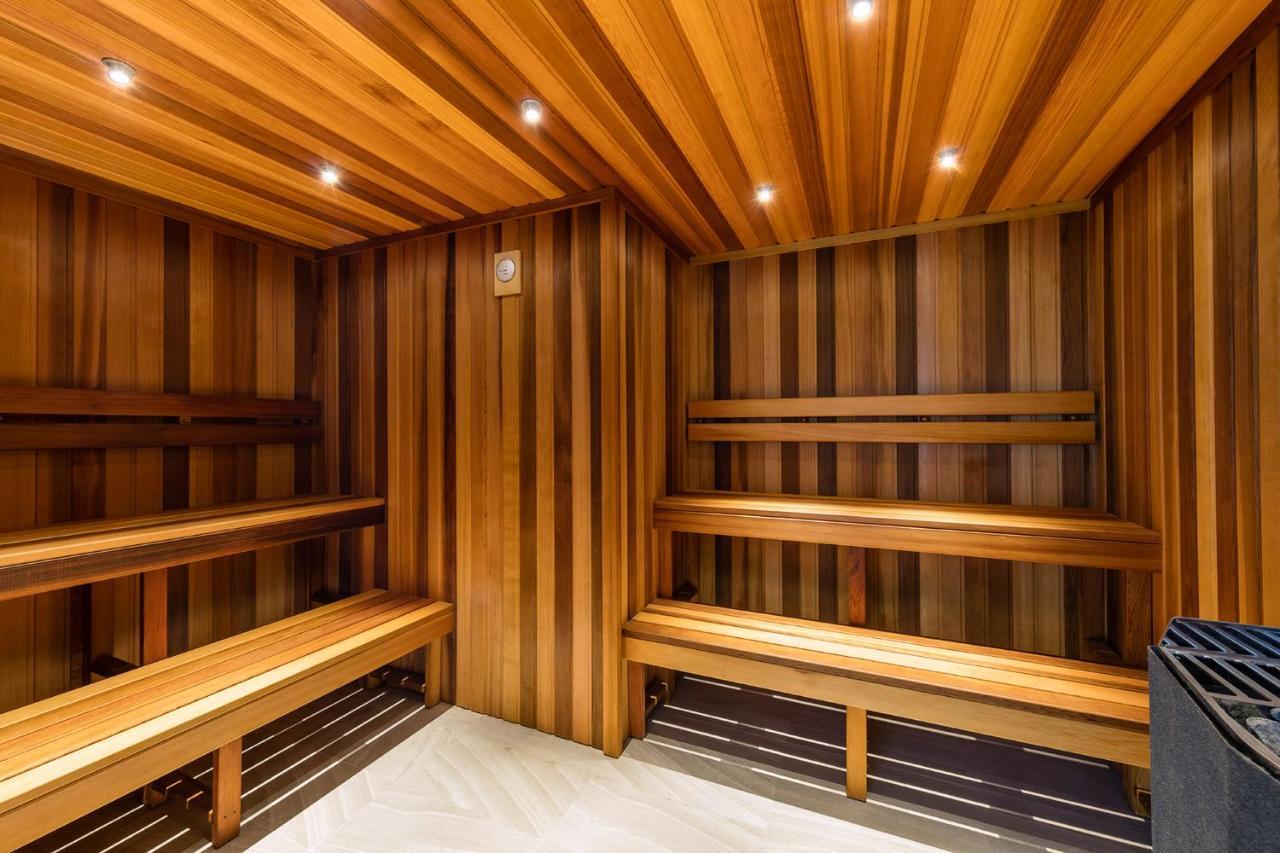 Hotel Meriton Herschel Street, 5*