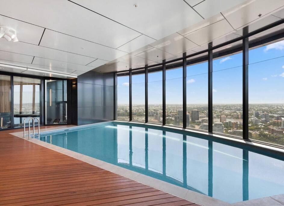 L19 Spacious Apt, Wi-fi, Parking By Stylish Apartment *
