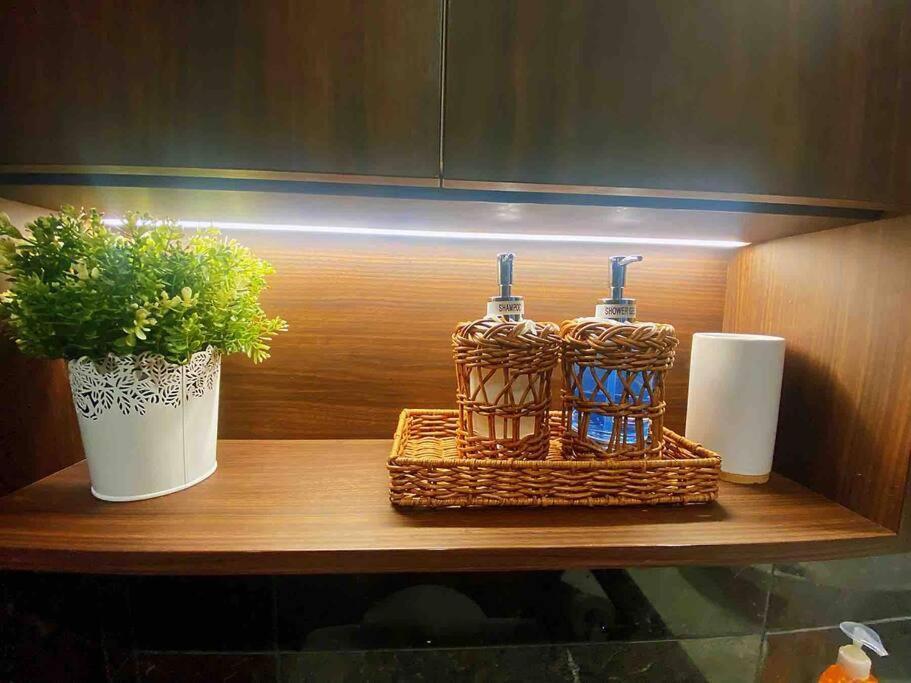 High Level Riverview 1b1b In Centre Of Cbd Apartamento