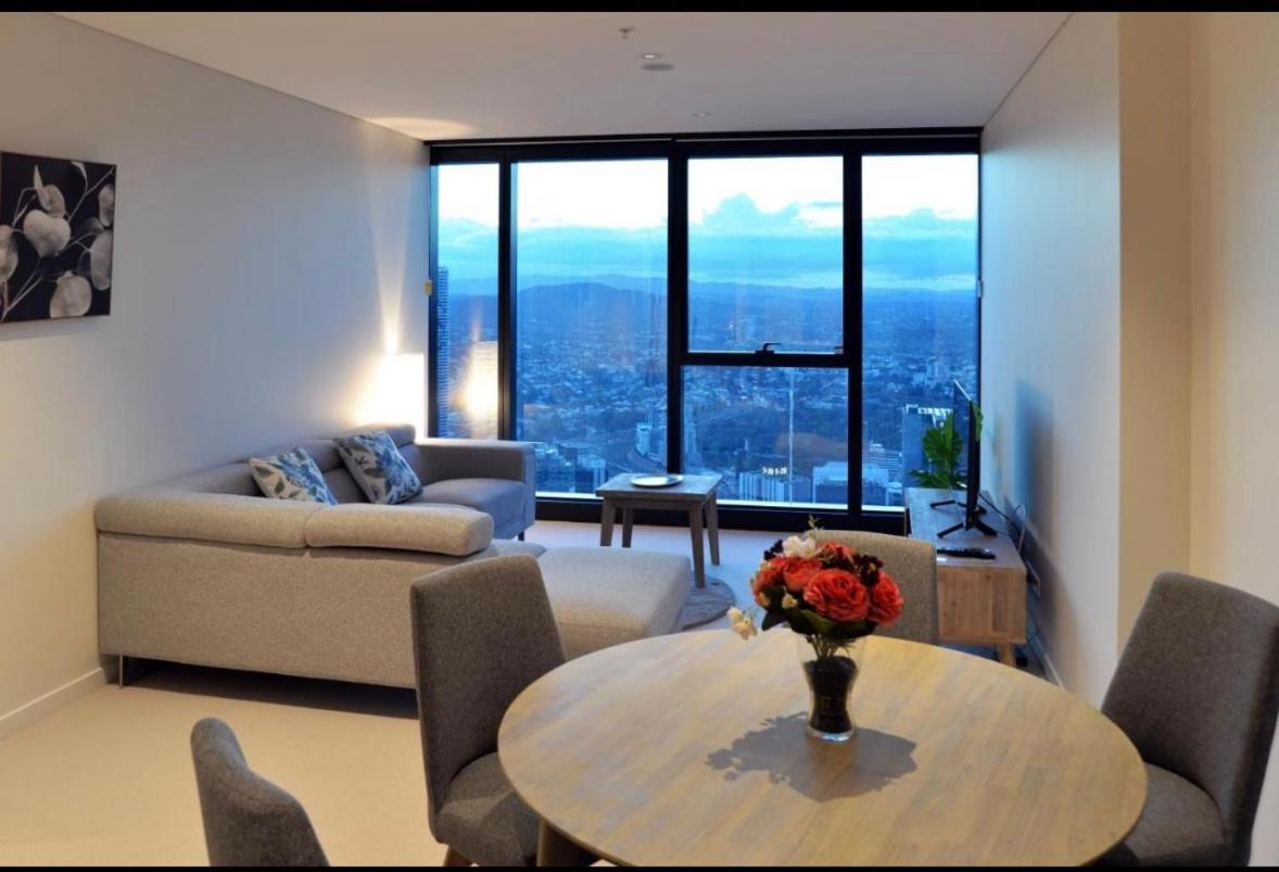 Sky View Apartment
