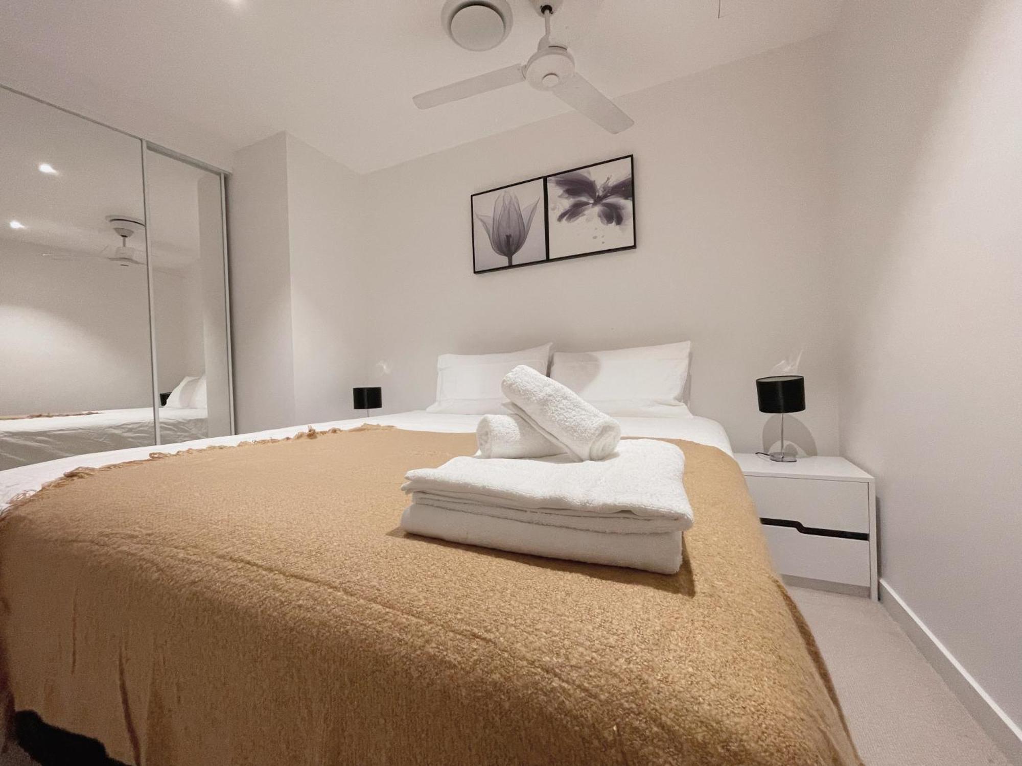 Cbd Riverview 2bed Kingbed At Tallest Building Apartment Brisbane