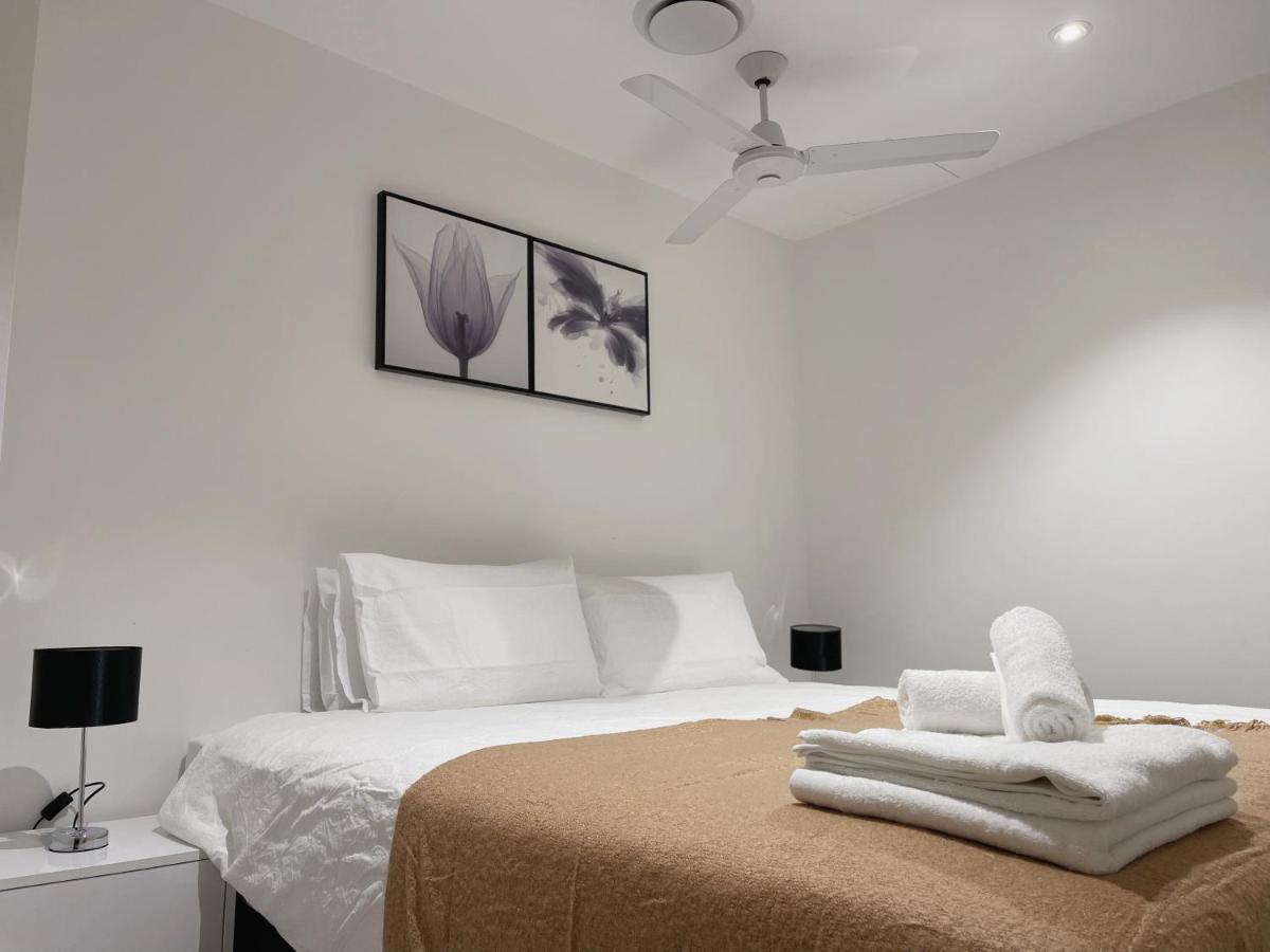 Cbd Riverview 2bed Kingbed At Tallest Building Brisbane