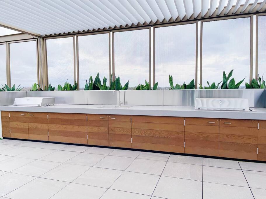 Chermside Deluxe 3 Bedroom Brand New Apartamento