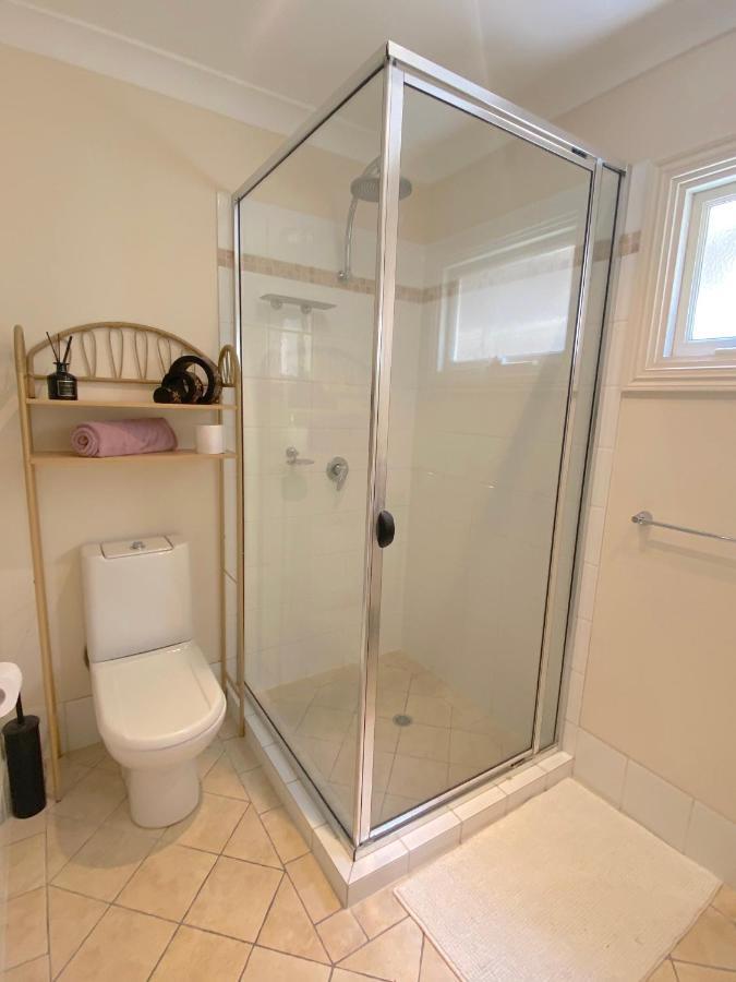 Cosy Haven For Females Only Or Females & Child/ren