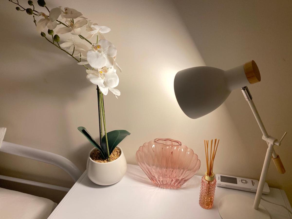 Guest house Cosy Haven For Females Only Or Females & Child/ren Brisbane