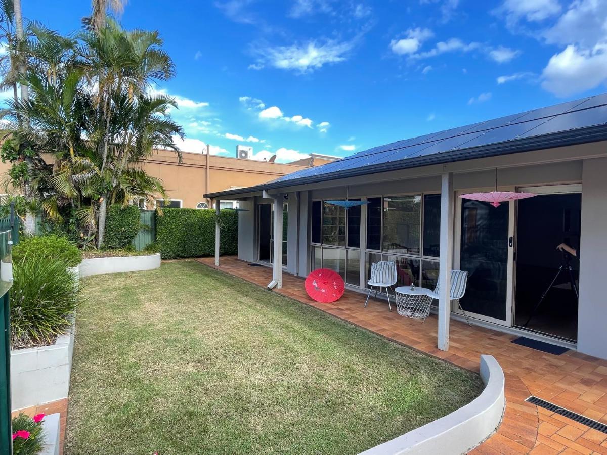 Designer's With Pool * Brisbane