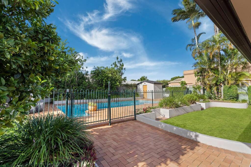 Designer's With Pool *