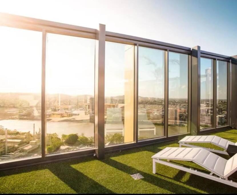 Inner-city Free Parking Indoor Great Location&pool&sauna *