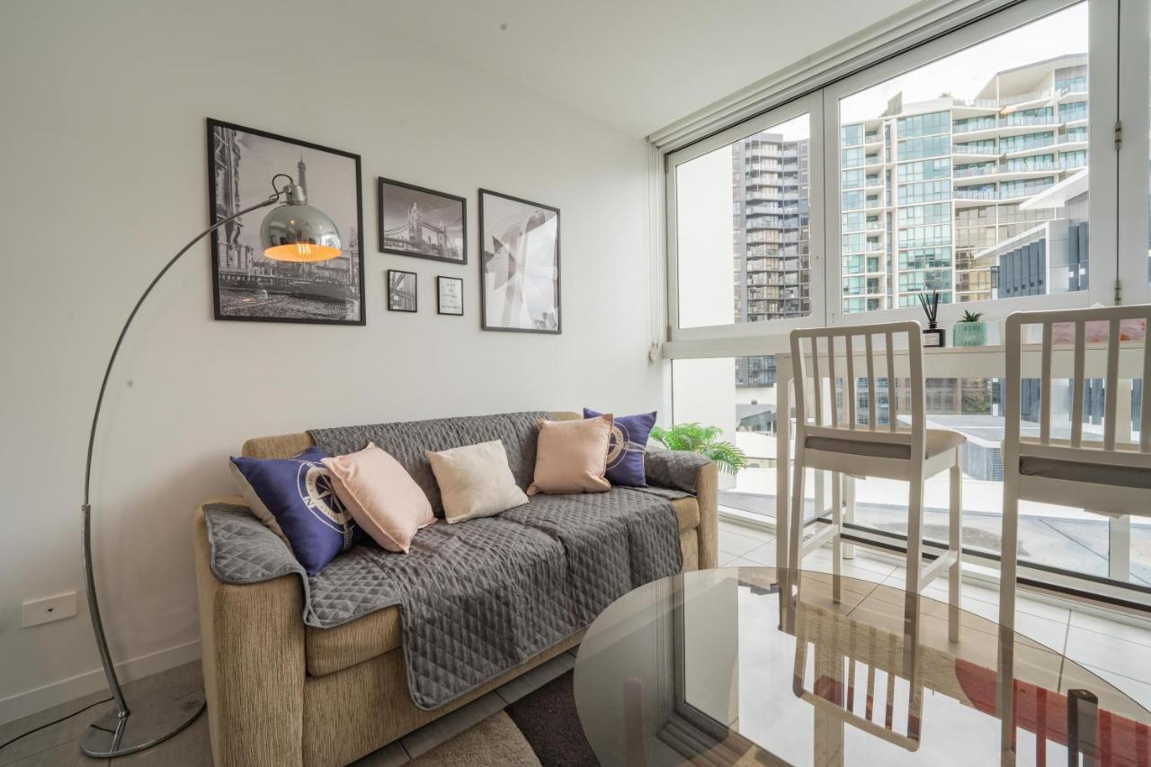 Apartment Fortitude Valley View 1b1b W Shared Pool Gym