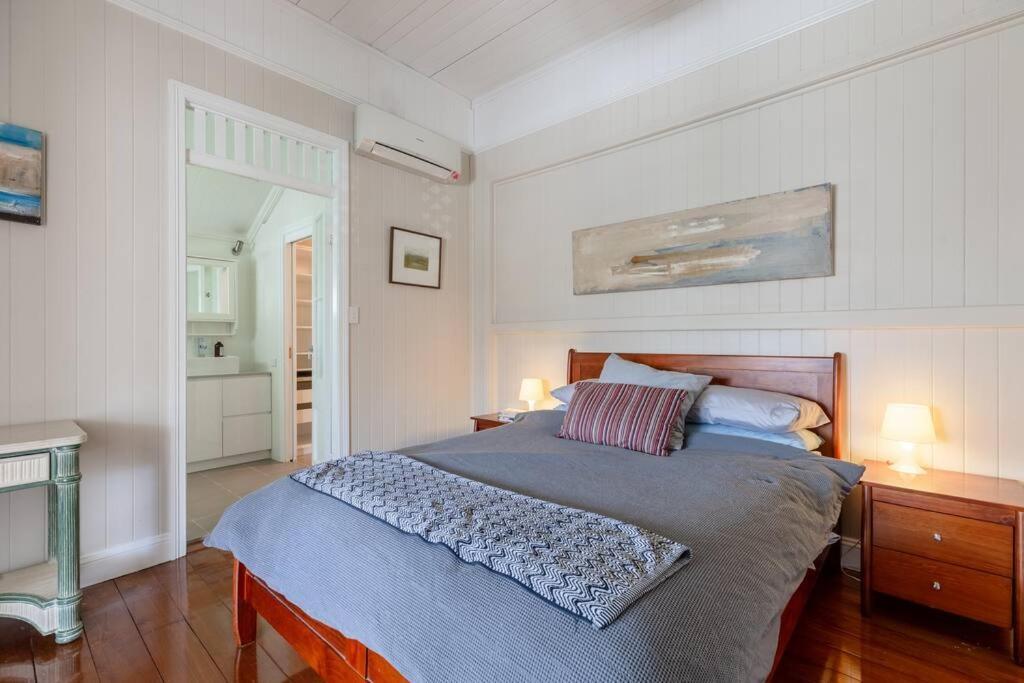 Quaint & Cosy 1 Bedroom In Queenslander. * Brisbane