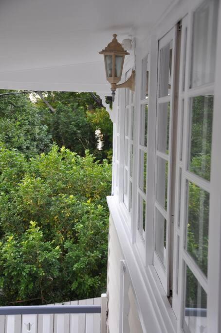 Quaint & Cosy 1 Bedroom In Queenslander. *