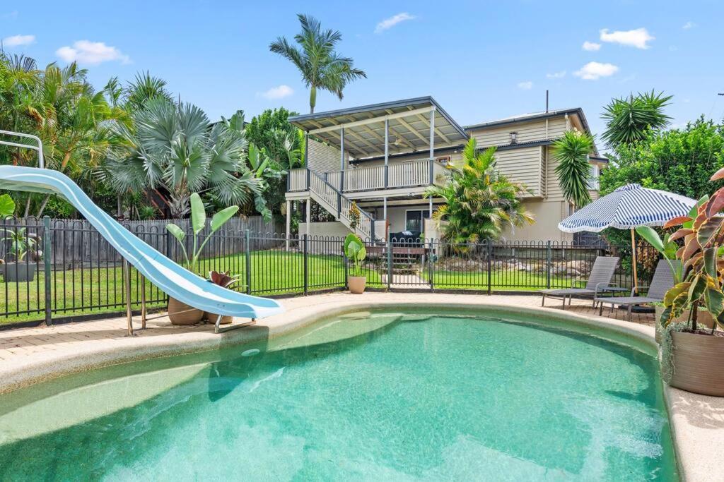 Charming 5br Family W/pool 10min From Airport Holiday home
