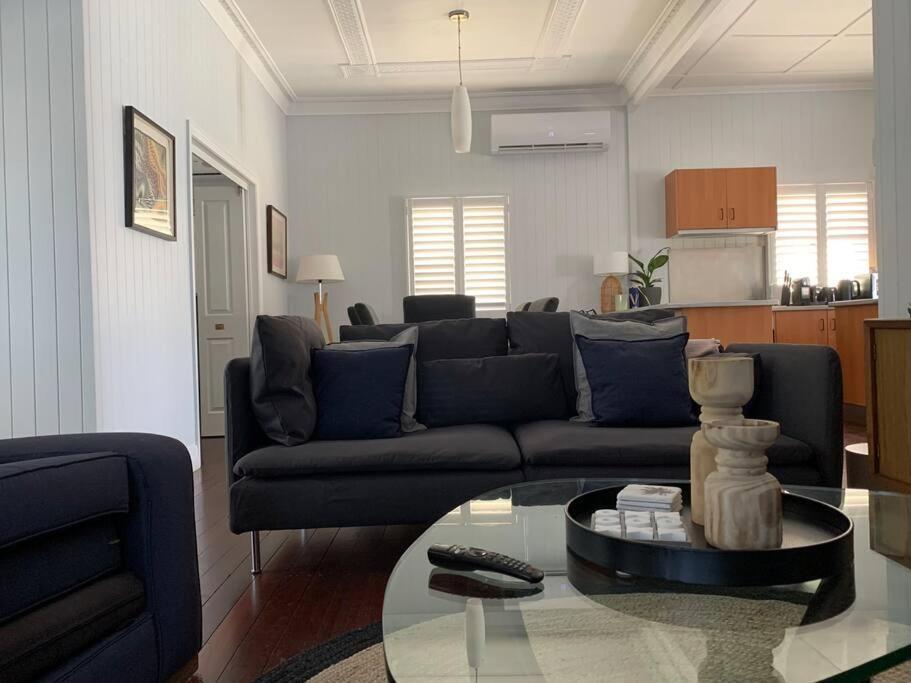 Charming 1920's 4br Freestanding Plantation Qldr. Holiday home