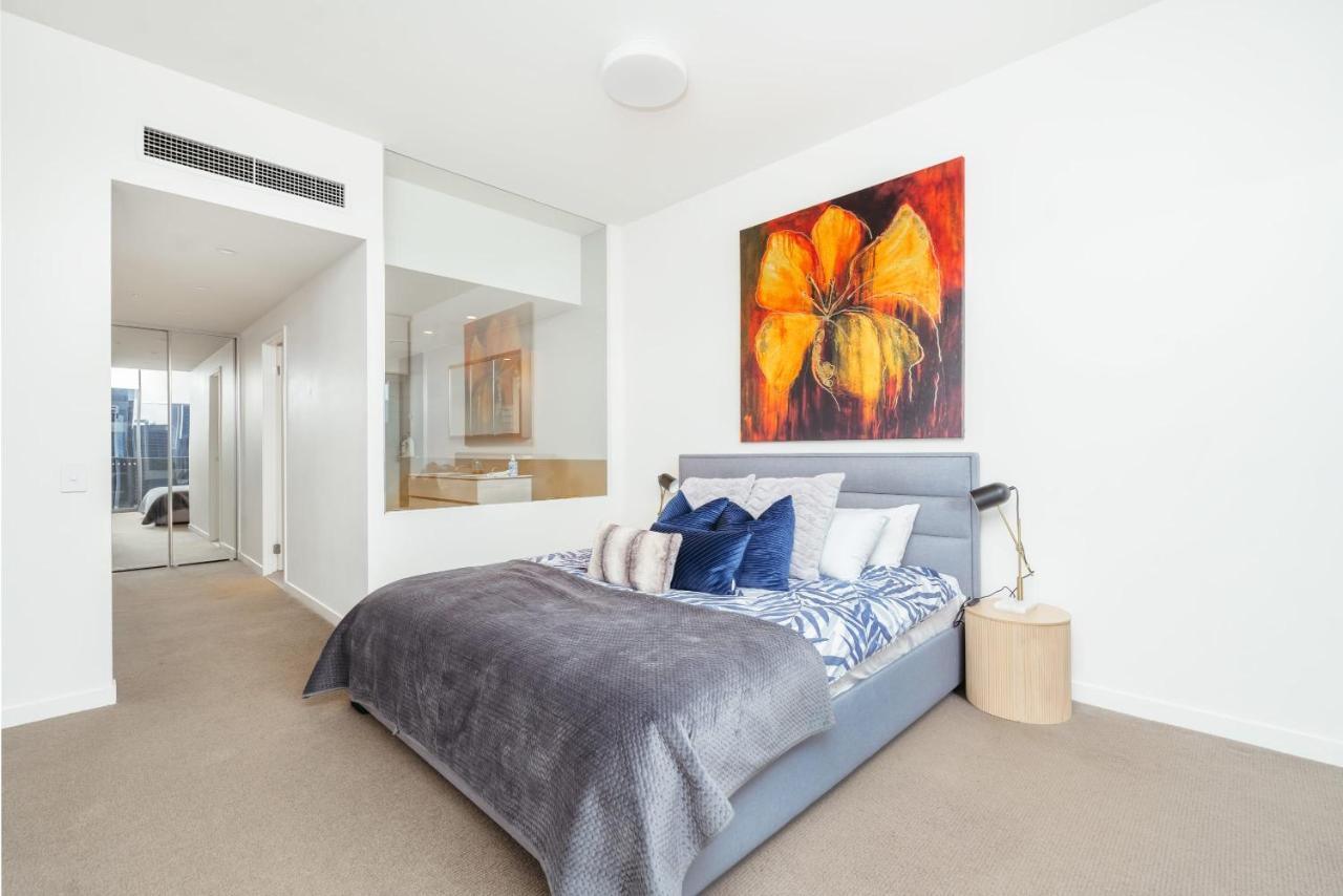 Multi Million River View 3bd Penthouse At Southbank