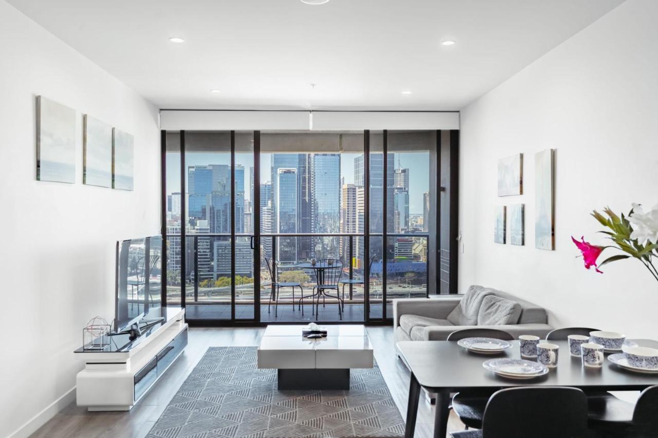 Apartment Riverview W Modern Design At South Bank *
